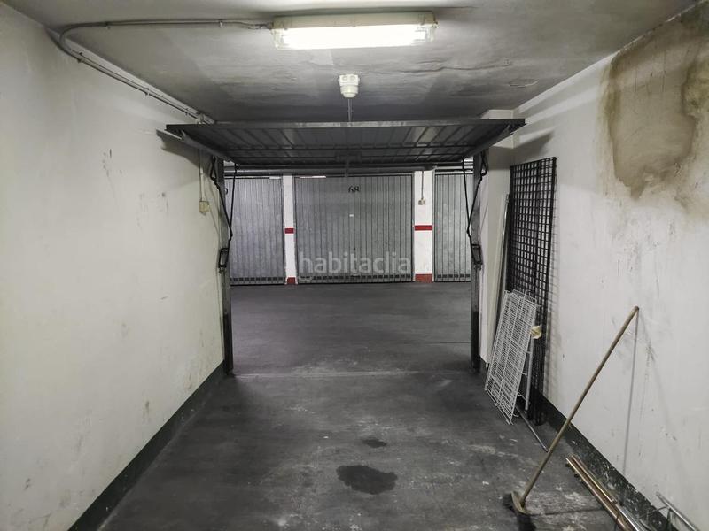 Foto d36b81e6-5a37-4818-b544-e9ec3cf8c62e. Aparcament cotxe a pueblo de Cullera Cullera