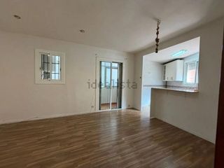 Piso  Carrer de sant benet. Can mariner: vive junto al centro sin pagar el precio del centro