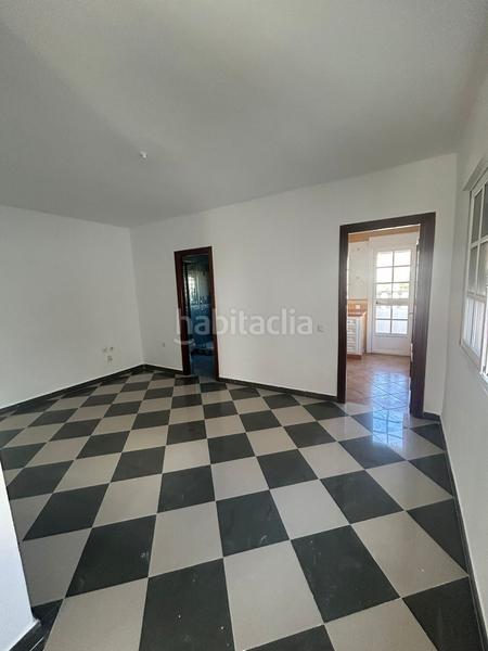 Foto b1ad6446-8b7d-404e-bab2-e1a7717062a5. Etagenwohnung in Camposoto - Gallineras San Fernando