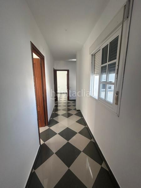 Foto f23bd58c-7e25-4d47-8244-8bff7414d9ff. Piso en Camposoto - Gallineras San Fernando