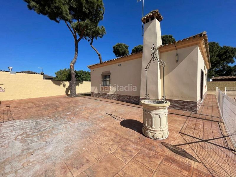 Foto 3b88cc0b-1078-40b4-abab-4f6473e958ba. Xalet amb xemeneia calefacció aparcament piscina a Chiclana de la Frontera