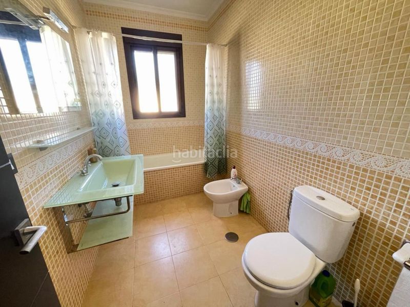 Foto 757d634d-8510-4c8f-a9b1-748f16f82cb3. Xalet amb xemeneia calefacció aparcament piscina a Chiclana de la Frontera