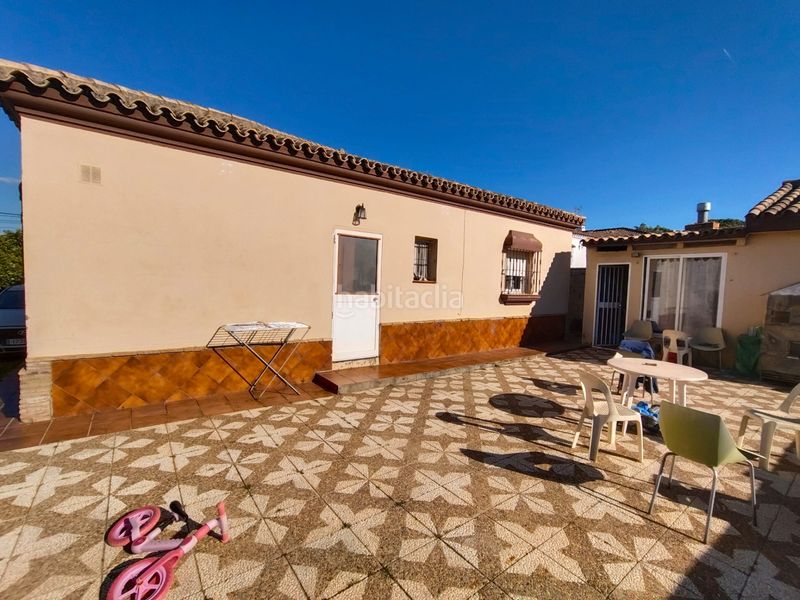 Foto ecafe4f3-6648-42e6-b998-c5fcc6d6467b. Xalet amb xemeneia a Las Lagunas - Campano Chiclana de la Frontera