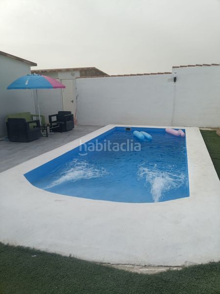 Foto a67b925d-24fe-401a-94a3-b73b6021f10d. Chalet en Las Lagunas - Campano Chiclana de la Frontera