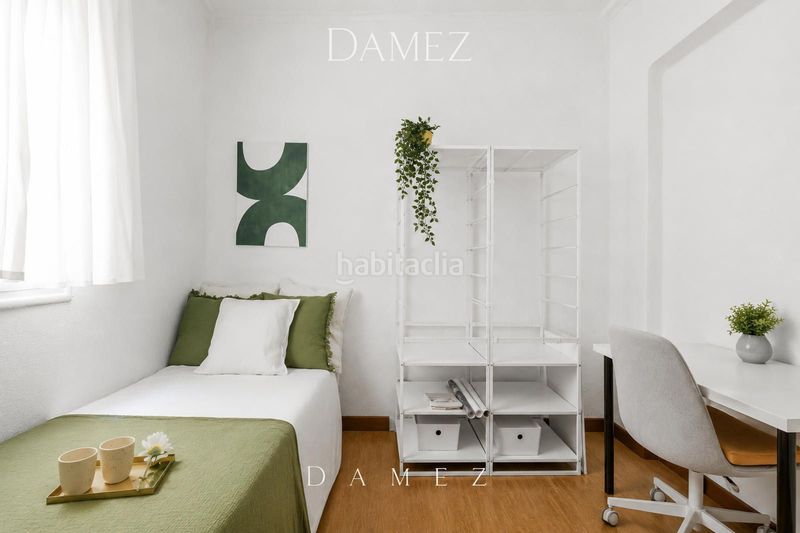 Foto 5b7748b0-ac18-4d5d-9899-d272a3a3aa15. Flat with heating in Embajadores-Lavapiés Madrid