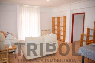 Appartement à Calle de joaquín velasco martín 1. Hogar o inversión