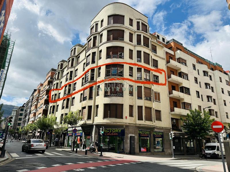 Foto 7a4d833c-8df4-482e-b9c2-e276cc6d2527. Etagenwohnung mit heizung in Alhóndiga Bilbao