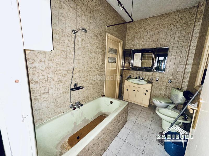 Foto d84c7446-6360-48c2-9b16-d57bd7b9e80a. Flat with heating in Zona Indautxu Bilbao