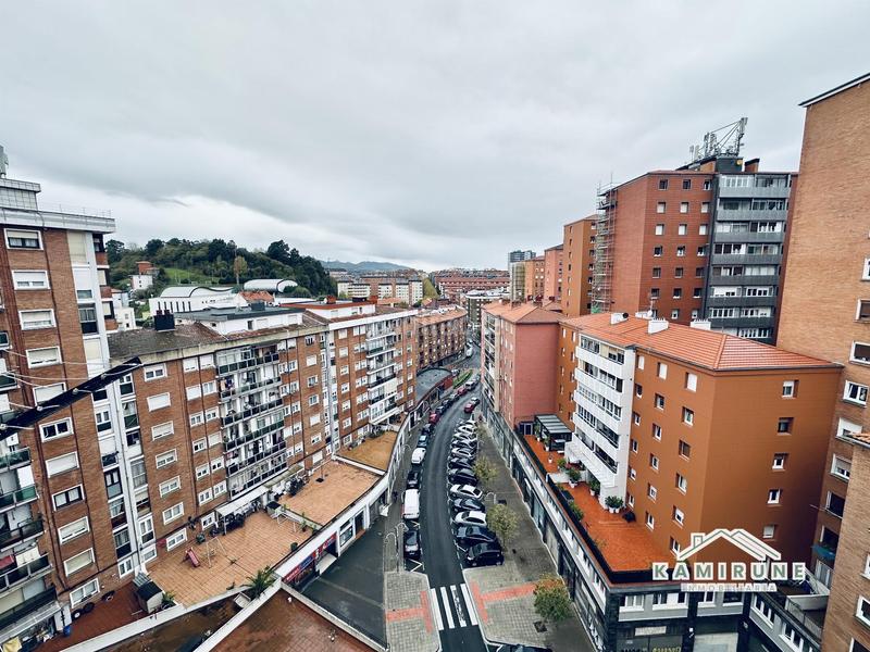 Foto bc47b226-c8b9-4957-b6c3-9e641d6c40a2. Piso  en Bolueta Bilbao