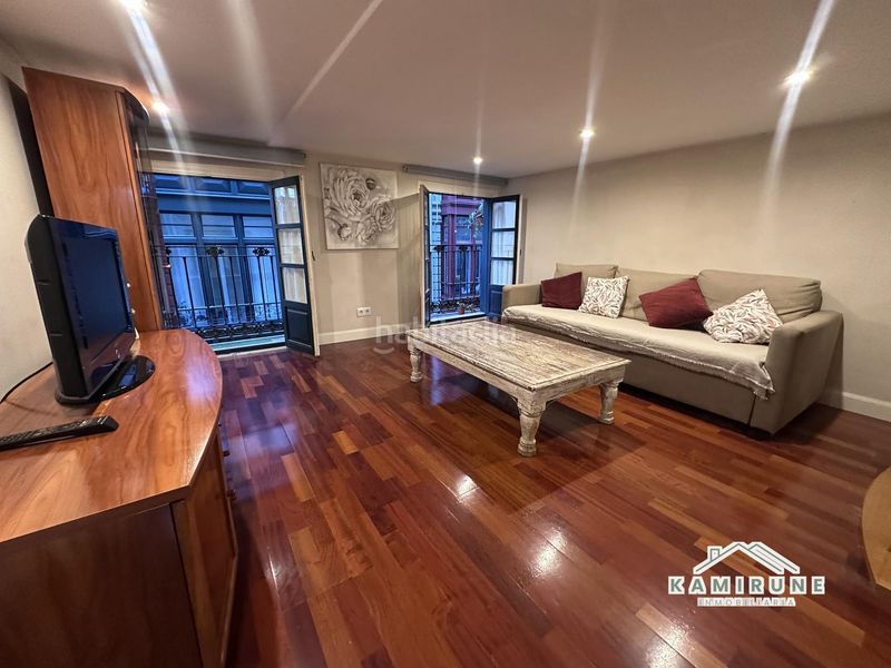 Foto 2228032a-7c5f-40e8-a180-76b050229202. Piso  en Casco Viejo Bilbao