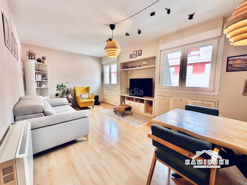 Foto a2a88862-dab5-4f09-801a-e412e39969b1. Ático atico en Txurdinaga Bilbao