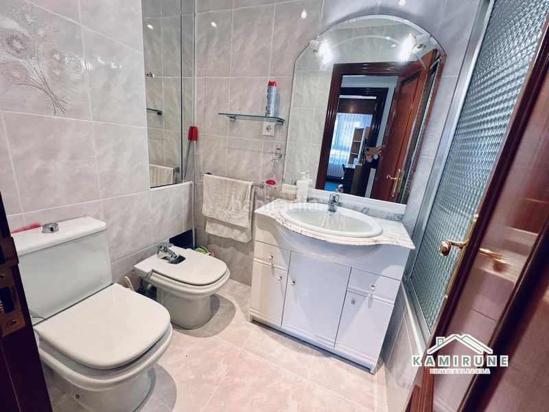 Foto 3e9b3db4-c4d3-4b3d-9368-feda4a39a5ce. Flat with heating in Derio