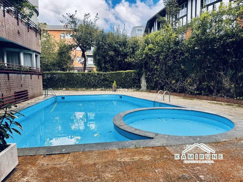 Foto bedfb5cc-a61b-496b-9939-8d40788627a5. Pis amb calefacció aparcament piscina a Neguri Getxo