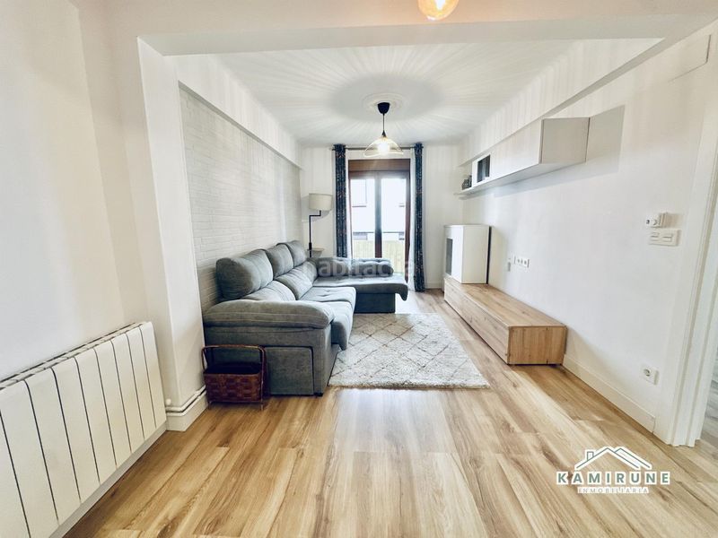 Foto a5758410-e154-42cd-97f4-248c8f4a93a7. Pis amb calefacció a Barrio de Uribarri Bilbao