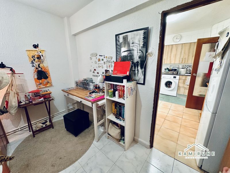 Foto adb0baee-70e9-4a09-8117-4e9120759d79. Piso  en Otxarkoaga Bilbao