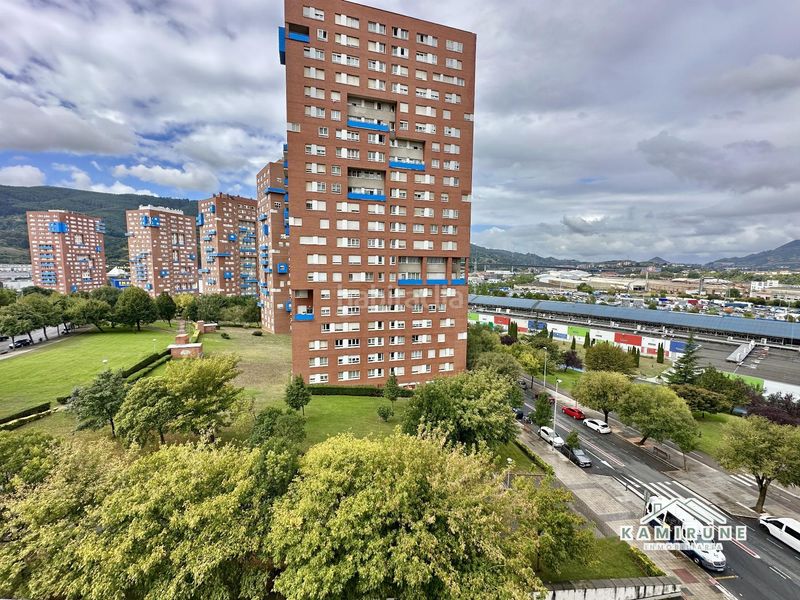 Foto e8ba1cde-b6df-4f0f-a8fd-53b33f188beb. Pis amb calefacció a Bagatza - S. Vicente Barakaldo