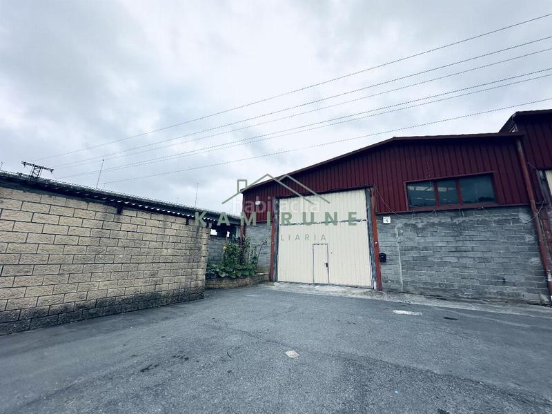 Foto f1114932-6a5c-4420-9c49-17fa5b861e22. Capannone industriale in Zorrotza Bilbao