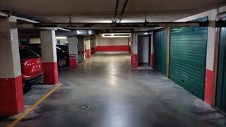 Aparcament cotxe  Avenida club deportivo. Se vende plaza de garaje