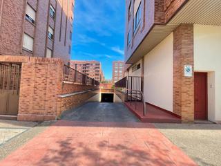 Parking voiture à Calle Gustavo Adolfo Bécquer