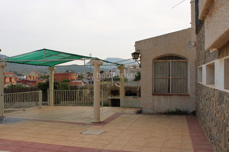 Foto f6d83ae6-cab2-4a50-a664-b7f405f895df. Chalet avec cheminée parking piscine dans Canteras Cartagena