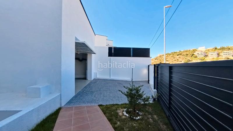 Foto c2031c45-d09a-4b8f-8e27-07c0d3b1e075. Xalet amb aparcament piscina a Segur de dalt Segur de Calafell