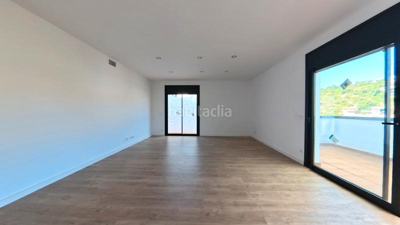 Foto df1e8a05-bf69-498a-ab7e-9dfef3f951af. Xalet amb aparcament piscina a Segur de dalt Segur de Calafell