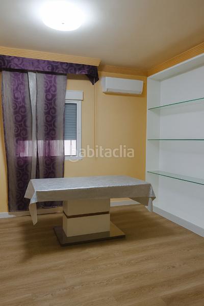 Foto 518c5c6c-dd9d-408c-ab57-104757a78279. Casa a schiera con parcheggio in Santos de Maimona (Los)