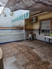 Casa adossada a Santos de Maimona (Los). ¡tu nuevo hogar en pleno centro de los santos de maimona te está