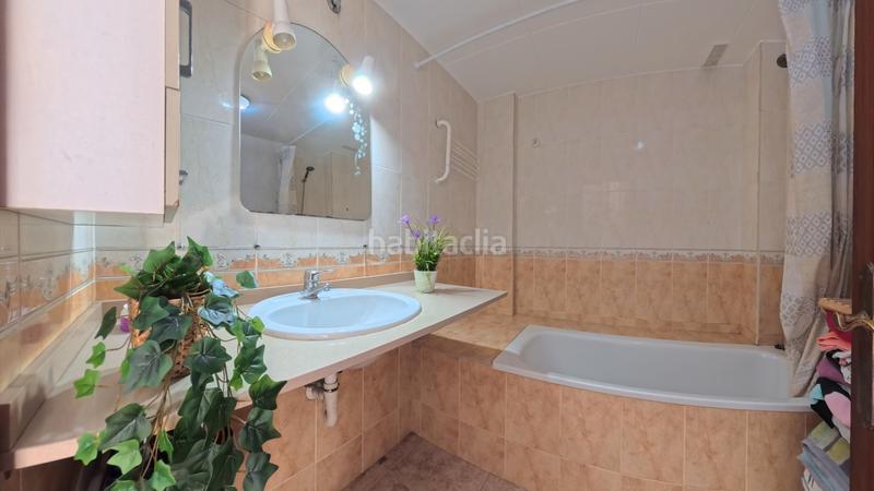 Foto 610fcb1f-6a2b-4180-b67f-8674796e76f2. Casa adossada a Cunit residencial Cunit