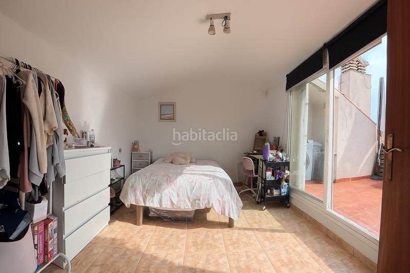 Foto c0dfcd92-b6bd-41b2-8bbb-b17fe2f881fb. Casa adossada a Cunit residencial Cunit