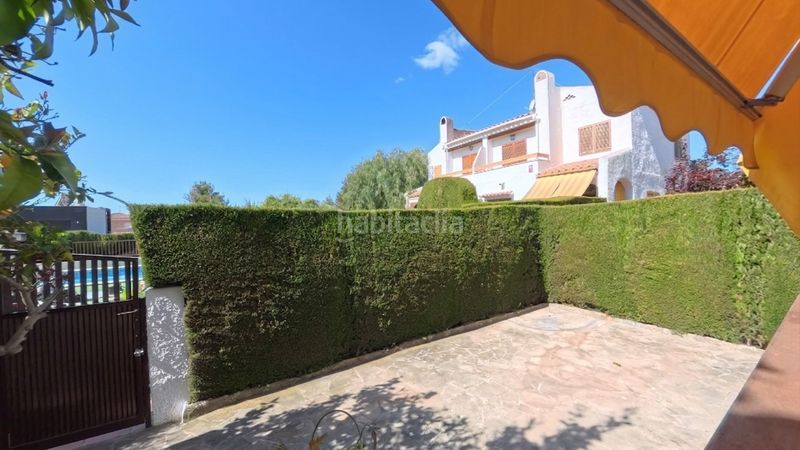 Foto 1248eb64-116a-4fbb-9d65-6a11a1853e66. Casa adossada amb xemeneia aparcament piscina a Cunit residencial Cunit