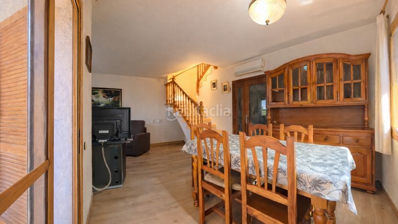 Foto 873ea382-fdcc-4a8c-97b4-c7decdfabc6c. Casa adossada amb xemeneia aparcament piscina a Cunit residencial Cunit