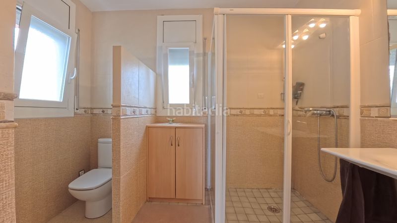 Foto 147419e8-ac7b-4f7d-aab4-f6240e725c74. Casa amb xemeneia aparcament a Cunit residencial Cunit