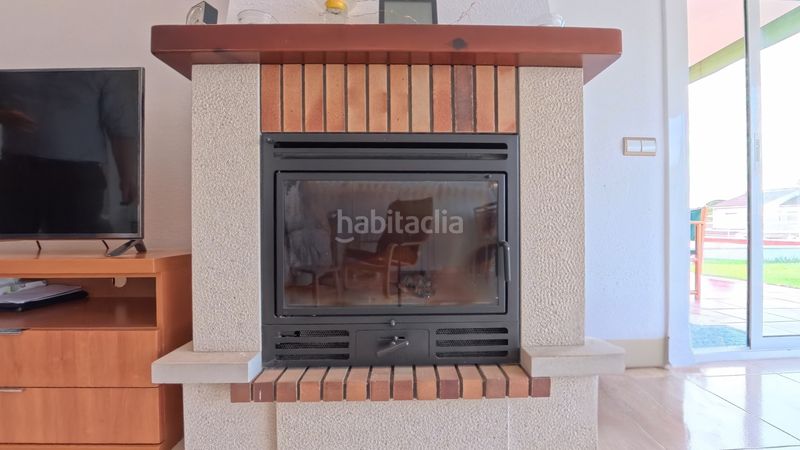 Foto 21771864-94b8-4132-89e4-505a8f380304. Casa amb xemeneia aparcament a Cunit residencial Cunit