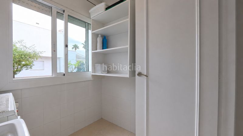 Foto 33b35b67-82c0-4f1b-be94-b9b27d199017. Casa amb xemeneia aparcament a Cunit residencial Cunit