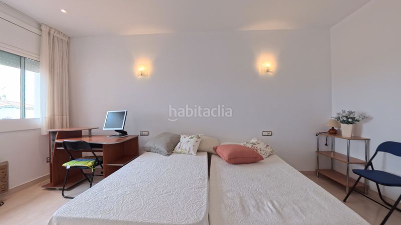 Foto 39315e0a-72e6-4061-9031-65e1b8f4cb61. Casa amb xemeneia aparcament a Cunit residencial Cunit