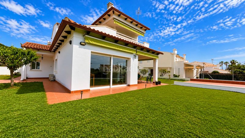 Foto 394ae240-f922-4a1a-84e3-6d5138fca5d9. Casa amb xemeneia aparcament a Cunit residencial Cunit