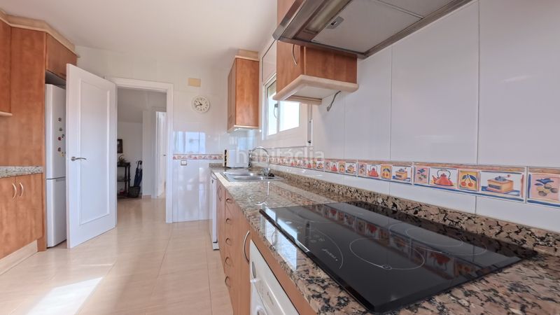 Foto 43500ece-b324-40ba-a0b9-06c24f5c40a2. Casa amb xemeneia aparcament a Cunit residencial Cunit