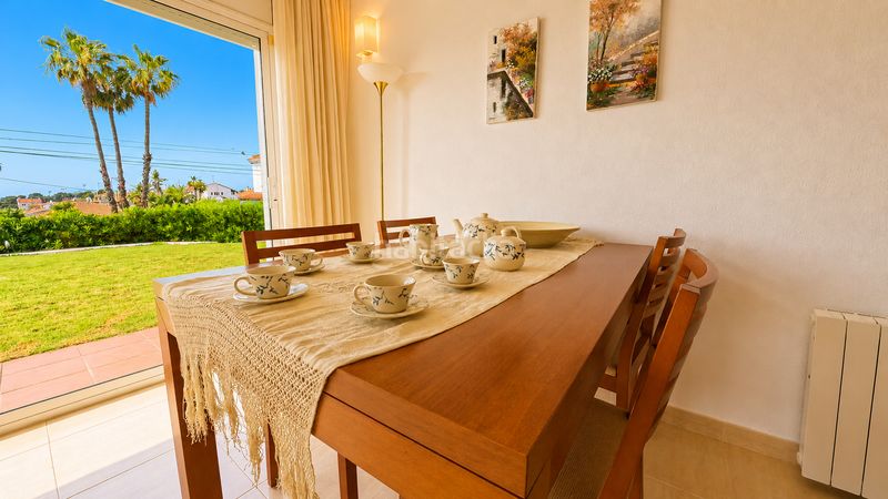 Foto a8e76e23-abf9-43c3-a8fb-52692eab4522. Casa amb xemeneia aparcament a Cunit residencial Cunit