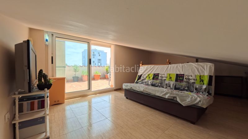 Foto 7e35eb53-889b-4658-9685-f1be7bed8de0. Casa adossada amb calefacció aparcament piscina a Cunit