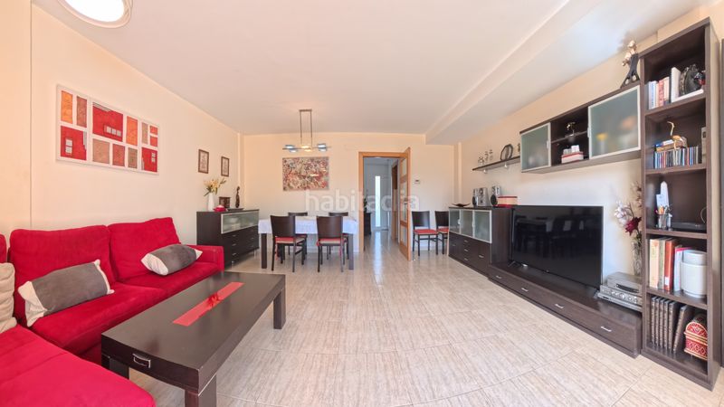 Foto ec158df5-2514-47aa-9764-3478965f1718. Casa adossada amb calefacció aparcament piscina a Cunit