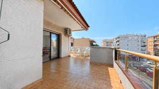 Attico  Avinguda tarragona. ¡ático con terraza de 40 m² y vistas al mar, a solo 2 minutos de