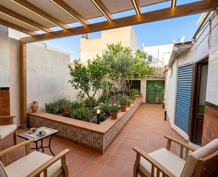 Foto b5e0c978-7ed7-4752-a1f1-775e5d3c5a6a. Casa adossada a Felanitx poble Felanitx