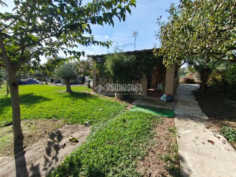 Foto 94212382-4e10-4259-bd5c-8c0c3e2c7e49. Masia a pedanías de Badajoz Badajoz