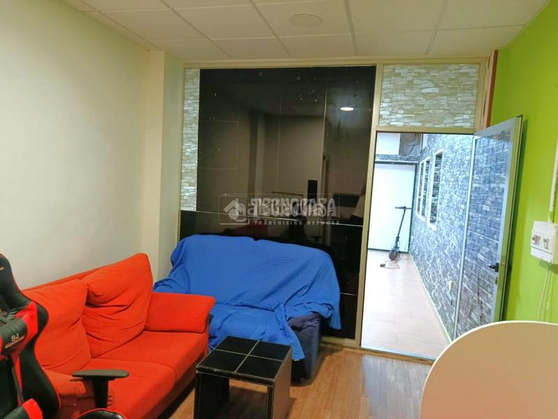 Foto 370bcf2d-5e85-498b-be47-f48a93d2825a. Alquiler local comercial  en alquiler en Badajoz