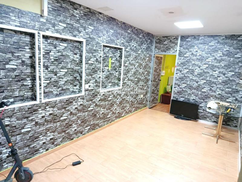 Foto edea1c35-94ac-4418-a3ef-ea359ef2d355. Alquiler local comercial  en alquiler en Badajoz