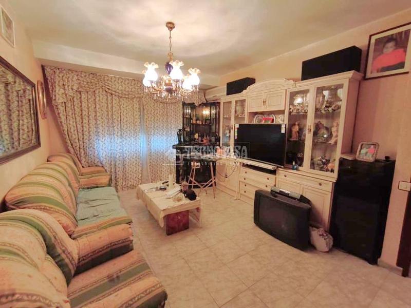 Foto ef4fe899-61d3-49b2-83c7-b46b6a716d07. Piso  en venta en La Estación Badajoz