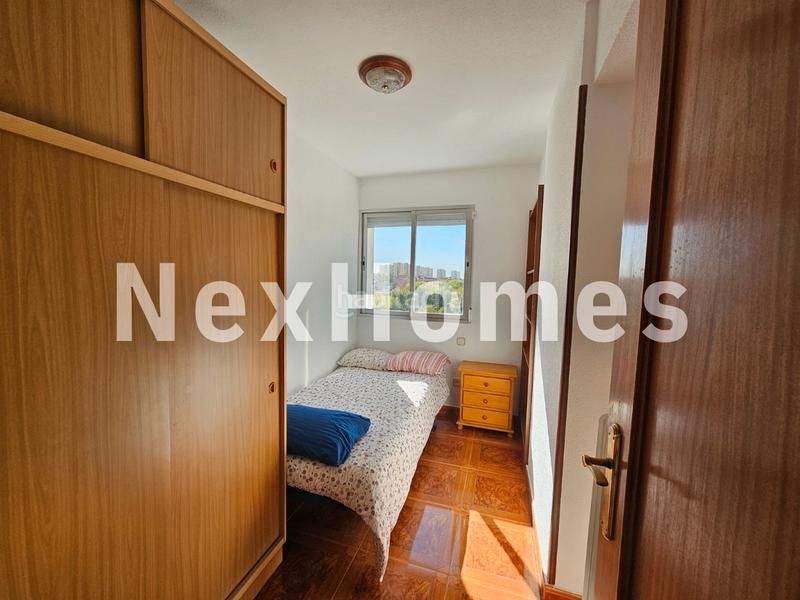 Foto a84d5d24-a72c-4dd3-b253-bc18b352c55c. Piso  encantandor con mucha luz en Ventas Madrid