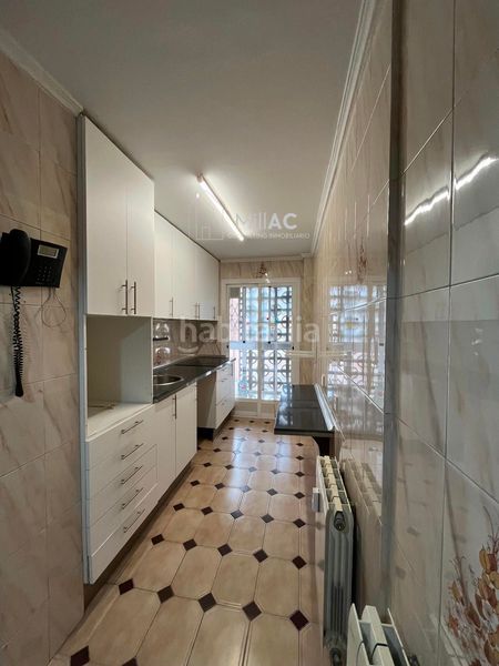 Foto 5e489dcb-0af3-45e9-ab51-1c78e014daae. Piso en La Paz Madrid