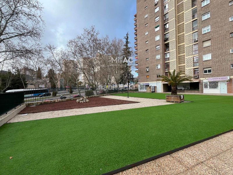 Foto a216b649-f6a0-48c2-a4f6-91acfaee6cbd. Piso en La Paz Madrid